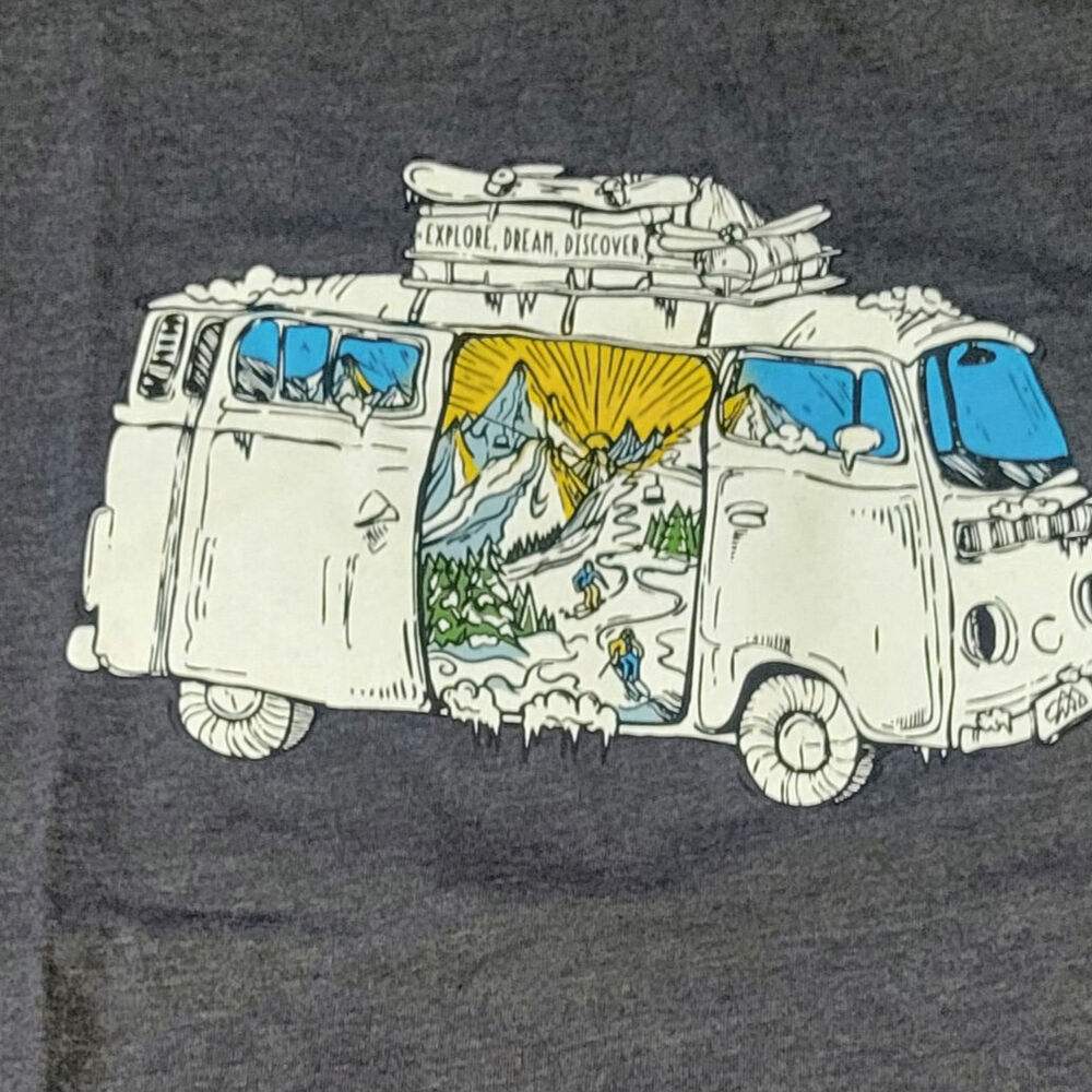 Wild Tribute Ski Trip Womens XL Tee